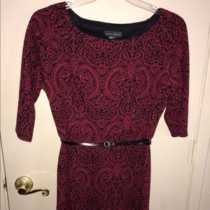Woman’s 3/4 sleeve Jessica Howard SZ 14 dress.